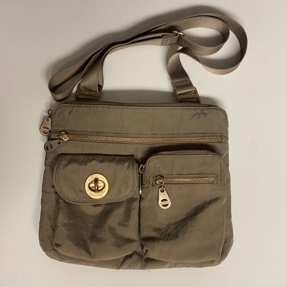 BAGGALLINI Sydney Bag Taupe Nylon Crossbody Purse